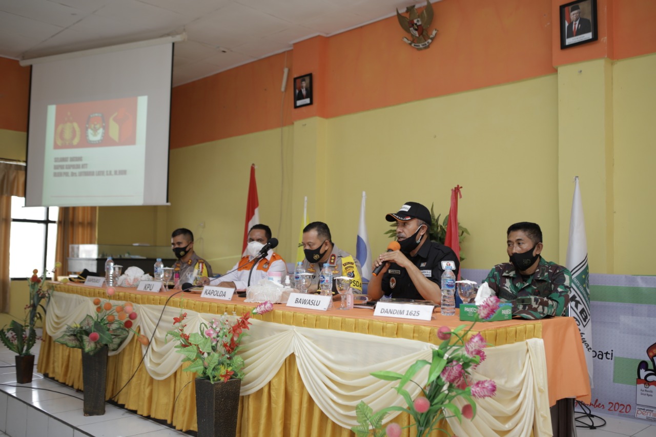 KUNJUNGAN KAPOLDA NTT KEPADA PENYELENGGARA ( BAWASLU DAN KPU KABUPATEN NGADA)