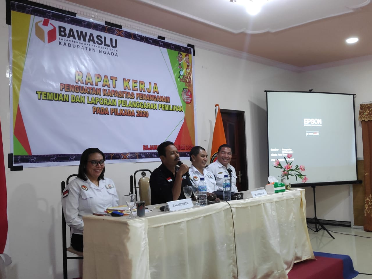BAWASLU NGADA GELAR RAPAT KERJA PENGUATAN KAPASITAS PENANGANAN TEMUAN DAN LAPORAN PELANGGARAN PEMILIHAN PADA PILKADA NGADA TAHUN 2020