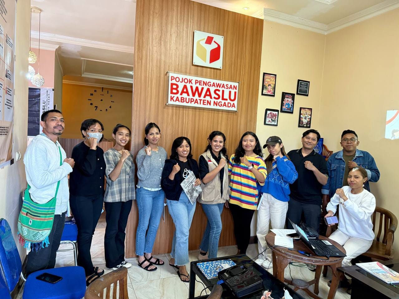 Bawaslu Kabupaten Ngada Gelar Temu Diskusi Pojok Pengawasan Bersama Komunitas Zo'o Mora Ngada