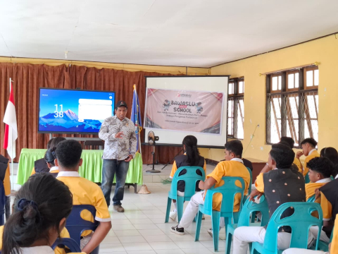 Bawaslu Goes to School di SMAS Katolik Kejora Riung