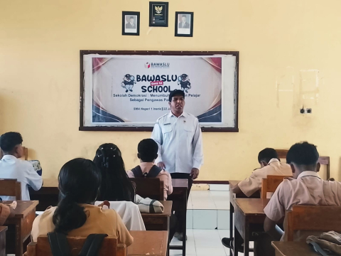Bawaslu Kabupaten Ngada Goes to School di SMAN I Aimere