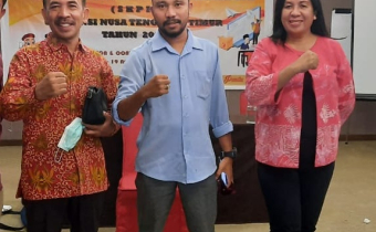 Ikut Sekolah Kader Pengawasan Partisipatif, Simeon jadi Peserta Terbaik