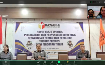Bawaslu Ngada Hadiri Raker Evaluasi Pengawasan dan Penyusunan Buku 