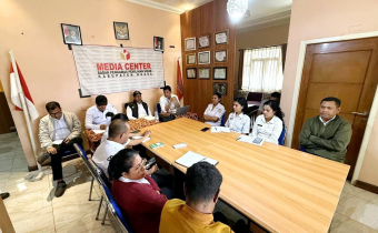 RAPAT EVALUASI INTERNAL BAWASLU NGADA